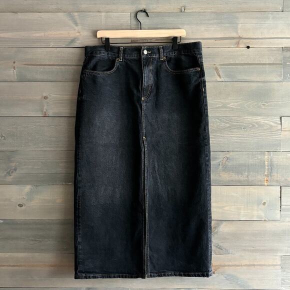 Y2K ZARA | Black Denim Front Slit Midi Skirt Size XL - Picture 1 of 4